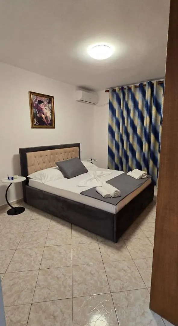 Adri Prefect Apartment Ksamil